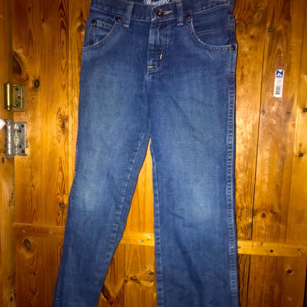 Like new wrangler boys jeans size 10